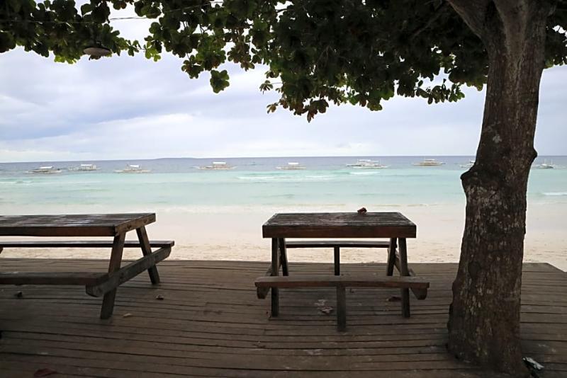 Dubay Panglao Beachfront Resort Libaong Екстер'єр фото